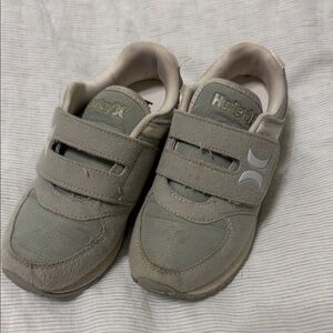 Hurley Kids Sneakers in Gray and Cream